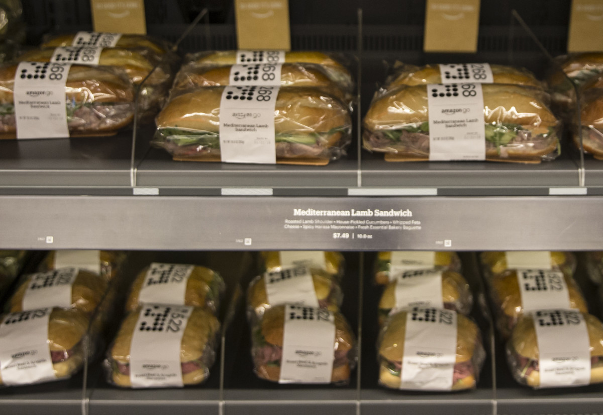 Sandwichmaking robots taught how to distinguish between ingredients