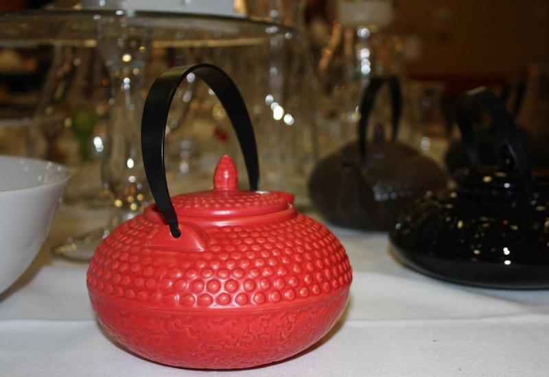 Lightfingered Brits swipe £186m worth of tableware from the industry