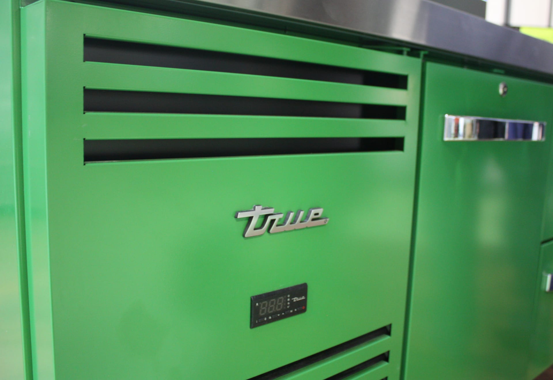 True Refrigeration sets the pace for energy efficient kitchens
