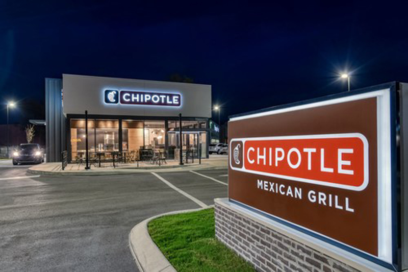 Chipotle trials kitchen management technology and AI assistant at US